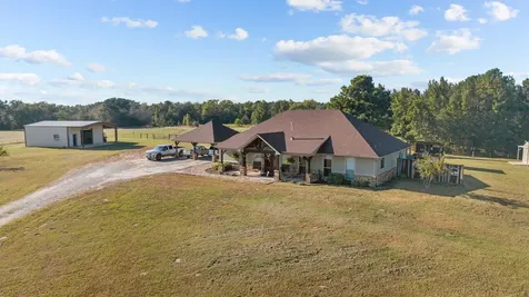 150 Private Road 6421 Palestine TX 75803