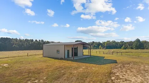 150 Private Road 6421 Palestine TX 75803