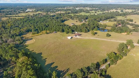 150 Private Road 6421 Palestine TX 75803