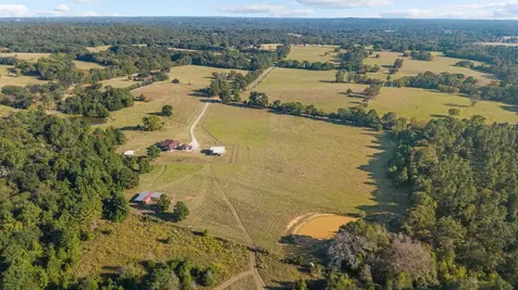 150 Private Road 6421 Palestine TX 75803