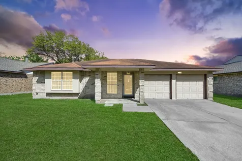 7818 Hiawatha Street Baytown TX 77521