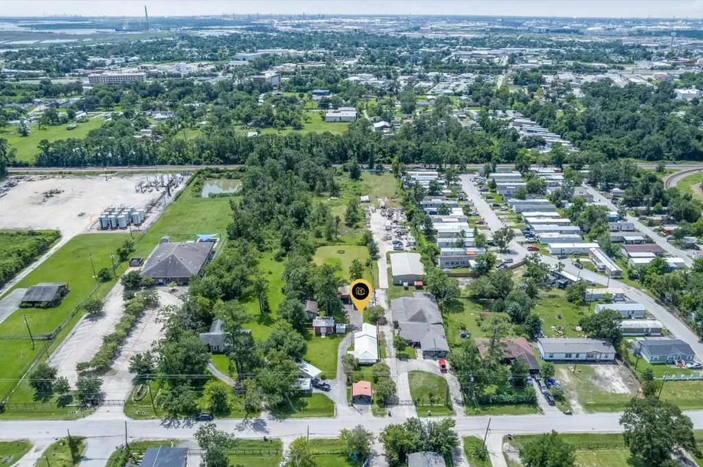 16032 1/2 Ridlon Street Channelview TX 77530