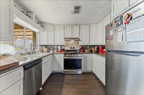 16032 1/2 Ridlon Street Channelview TX 77530