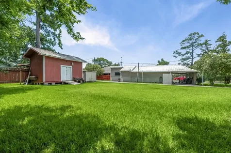 16032 1/2 Ridlon Street Channelview TX 77530