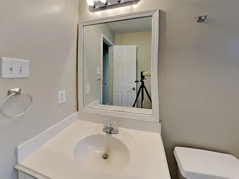 2218 Laurel Oaks Drive Houston TX 77014