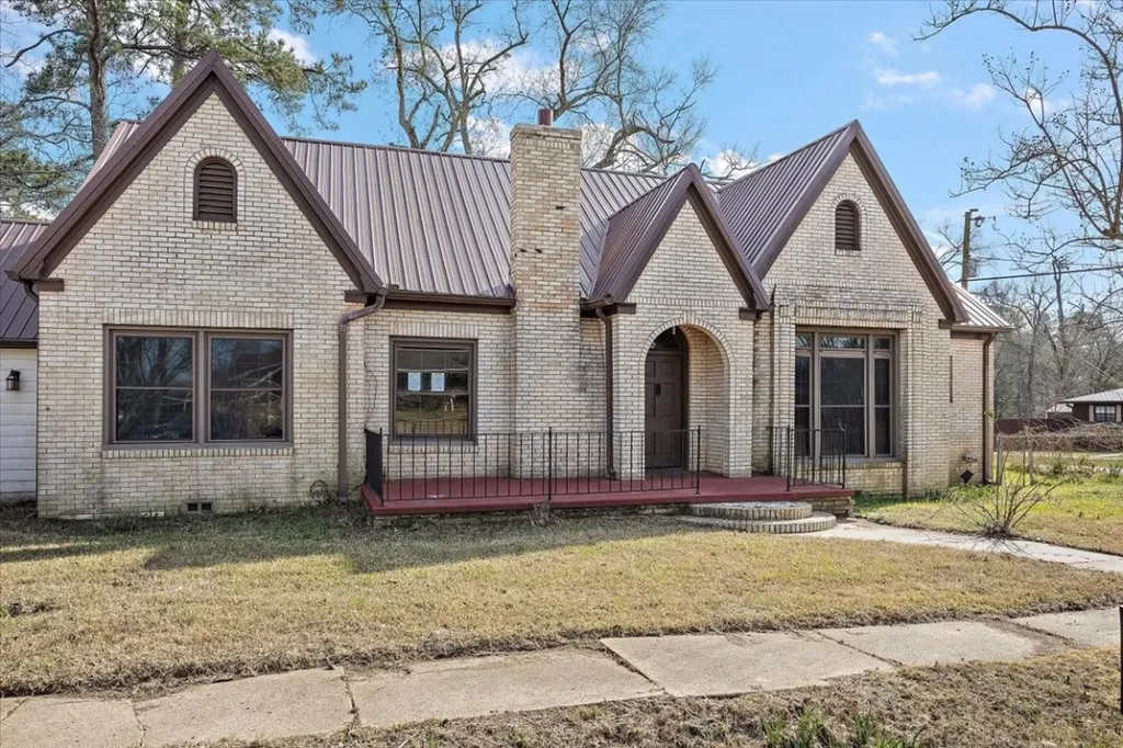 370 Austin Street Timpson TX 75975