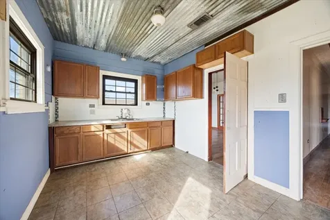 370 Austin Street Timpson TX 75975