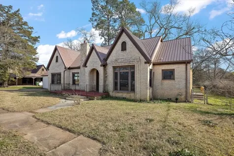 370 Austin Street Timpson TX 75975