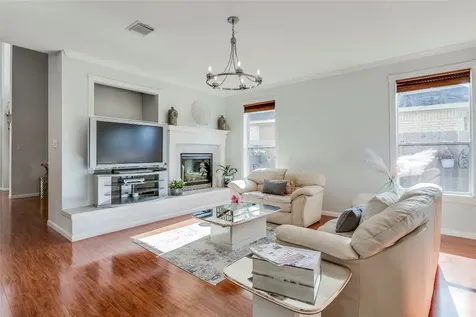 5914 Saber River Sugar Land TX 77479