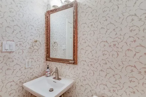 5914 Saber River Sugar Land TX 77479