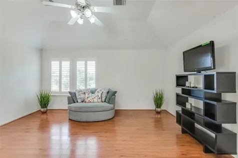 5914 Saber River Sugar Land TX 77479