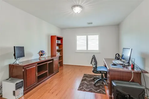 5914 Saber River Sugar Land TX 77479