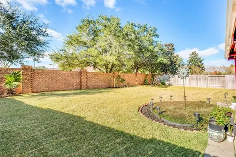 5914 Saber River Sugar Land TX 77479