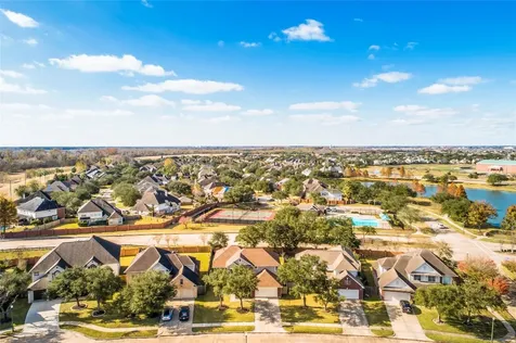 5914 Saber River Sugar Land TX 77479