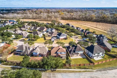 5914 Saber River Sugar Land TX 77479