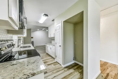 5206 Appleblossom Lane Friendswood TX 77546