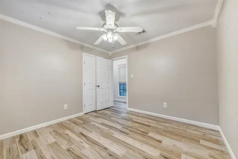5206 Appleblossom Lane Friendswood TX 77546