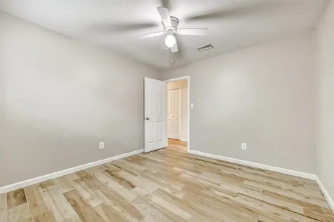 5206 Appleblossom Lane Friendswood TX 77546