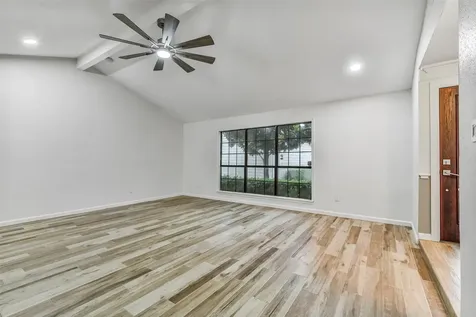 5206 Appleblossom Lane Friendswood TX 77546