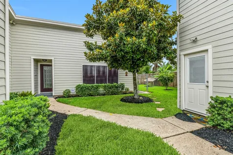 5206 Appleblossom Lane Friendswood TX 77546