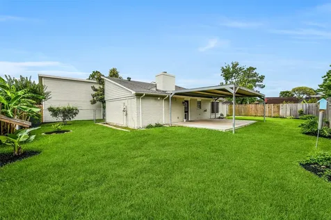 5206 Appleblossom Lane Friendswood TX 77546