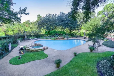 14655 Champion Forest Drive 805 Houston TX 77069