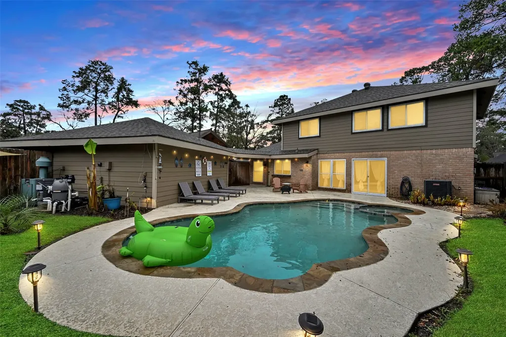 19414 Dianeshire Drive North Houston TX 77388
