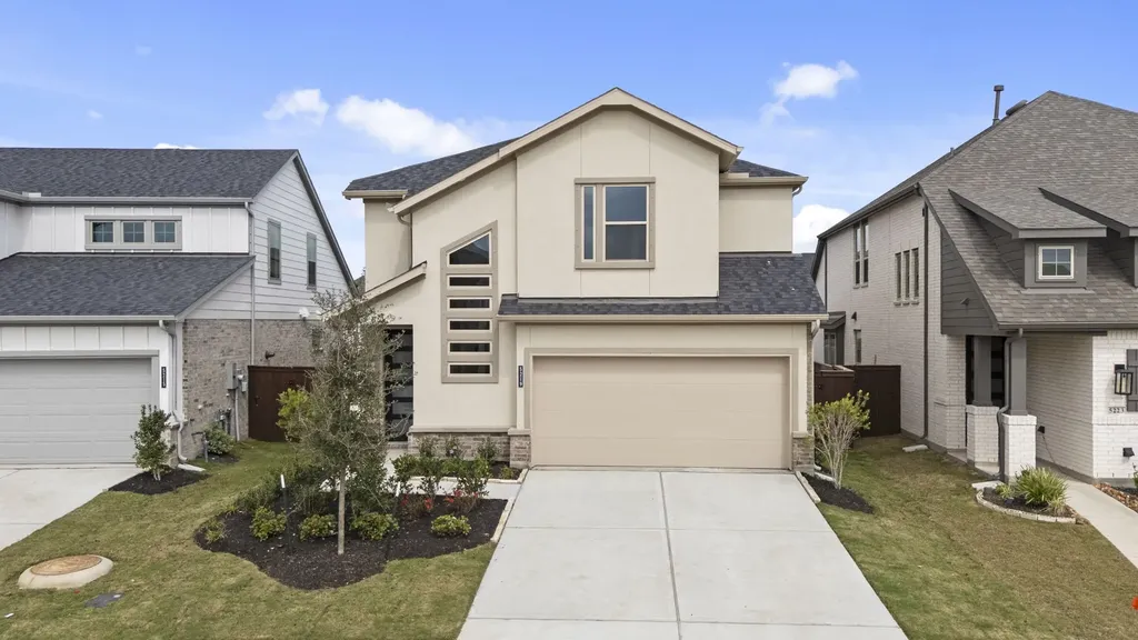 5219 Getty Lane Iowa Colony TX 77583