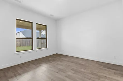 5219 Getty Lane Iowa Colony TX 77583