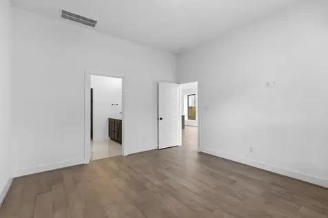 5219 Getty Lane Iowa Colony TX 77583
