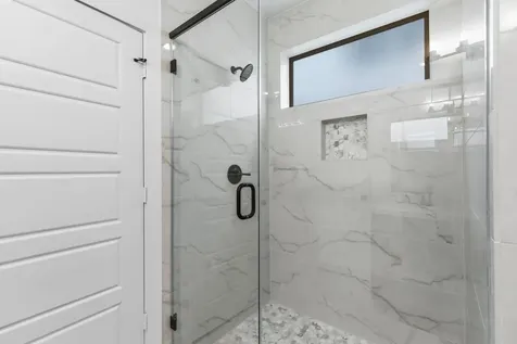 5219 Getty Lane Iowa Colony TX 77583