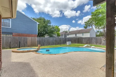 6923 Little Redwood Drive Pasadena TX 77505