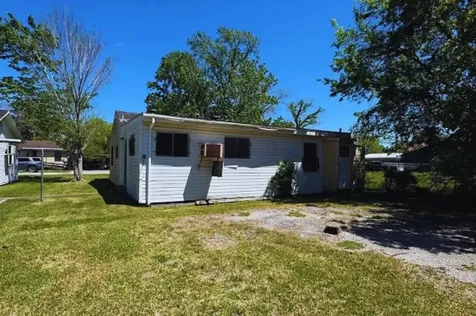 3285 Texas Street Beaumont TX 77703