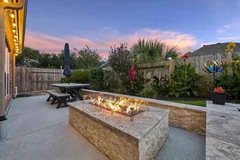 3114 Red Maple Drive Friendswood TX 77546