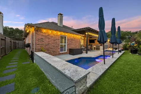 3114 Red Maple Drive Friendswood TX 77546
