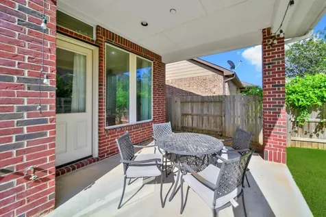 6718 Sotoria Lane Sugar Land TX 77479