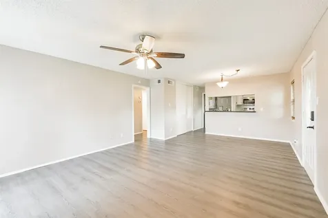 5646 Birchmont Drive 11 Houston TX 77091