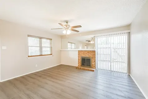 5646 Birchmont Drive 11 Houston TX 77091