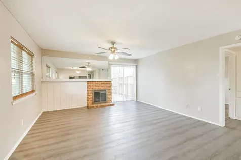 5646 Birchmont Drive 11 Houston TX 77091