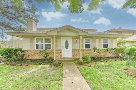 5646 Birchmont Drive 11 Houston TX 77091