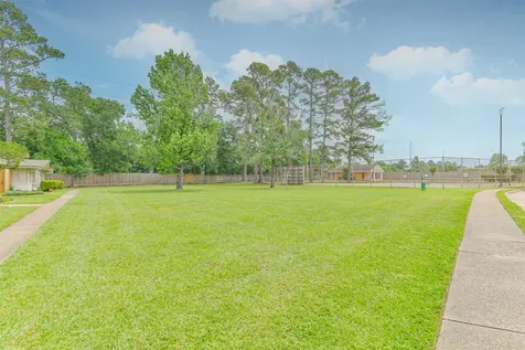 5646 Birchmont Drive 11 Houston TX 77091