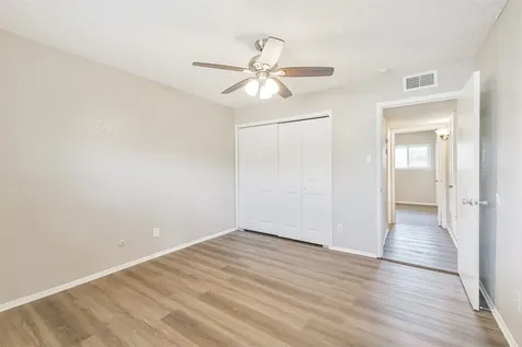 5646 Birchmont Drive 11 Houston TX 77091
