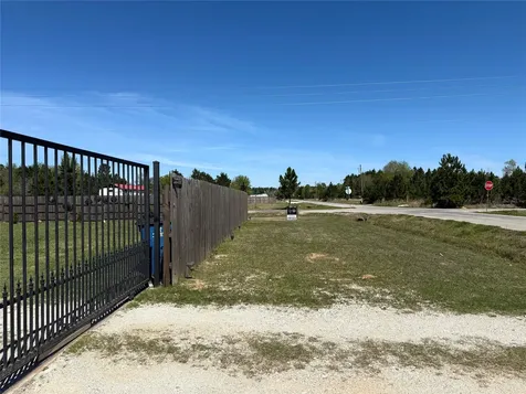 485 County Road 5006 Cleveland TX 77327