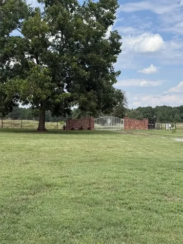 511 County Road 161 Long Branch TX 75669