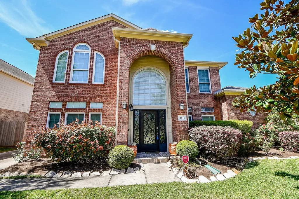 2910 Clayton Ridge Court Houston TX 77082