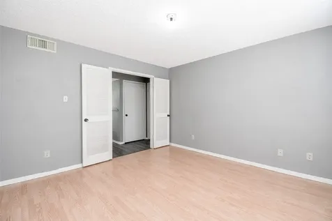 1515 Sandy Springs Road 1006 Houston TX 77042