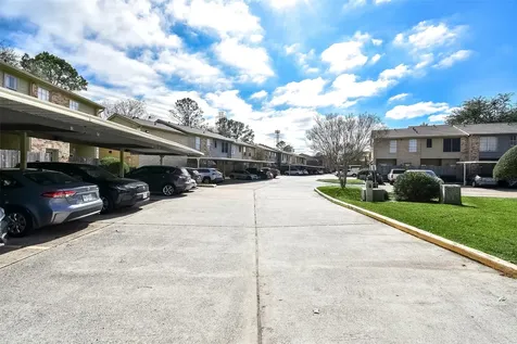 1515 Sandy Springs Road 1006 Houston TX 77042
