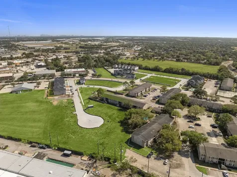 417 West Park Hill Stafford TX 77477