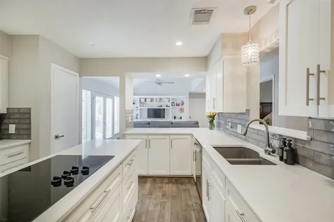 13919 Swiss Hill Drive Houston TX 77077