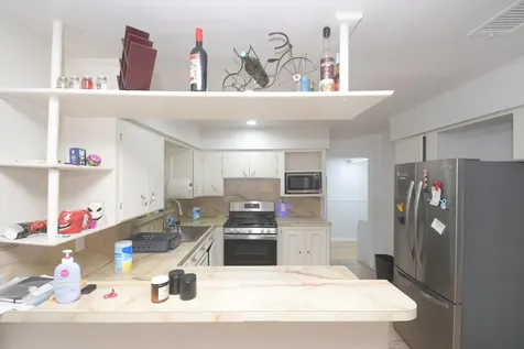 283 Turner Drive Houston TX 77076
